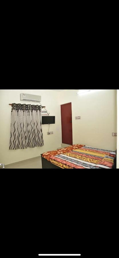 Srirangam Suit Rooms Tiruchirappalli Exterior photo
